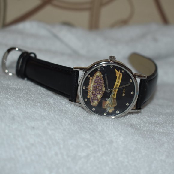 Vintage Las Vegas Treasure Hunt Watch w Black Band - Picture 3 of 9